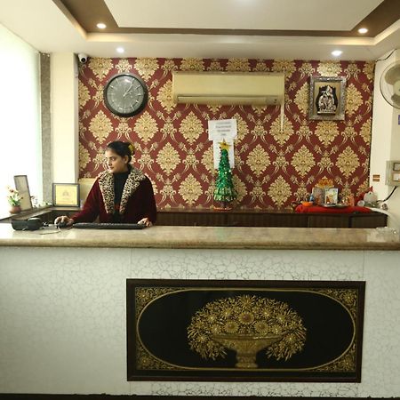 24 Hotel & Resort Agra  Eksteriør bilde