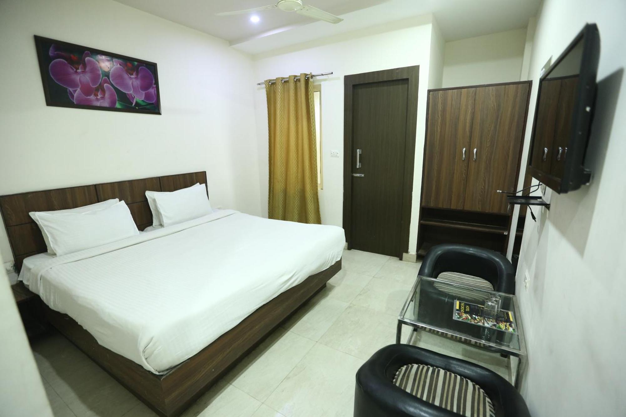 24 Hotel & Resort Agra  Eksteriør bilde