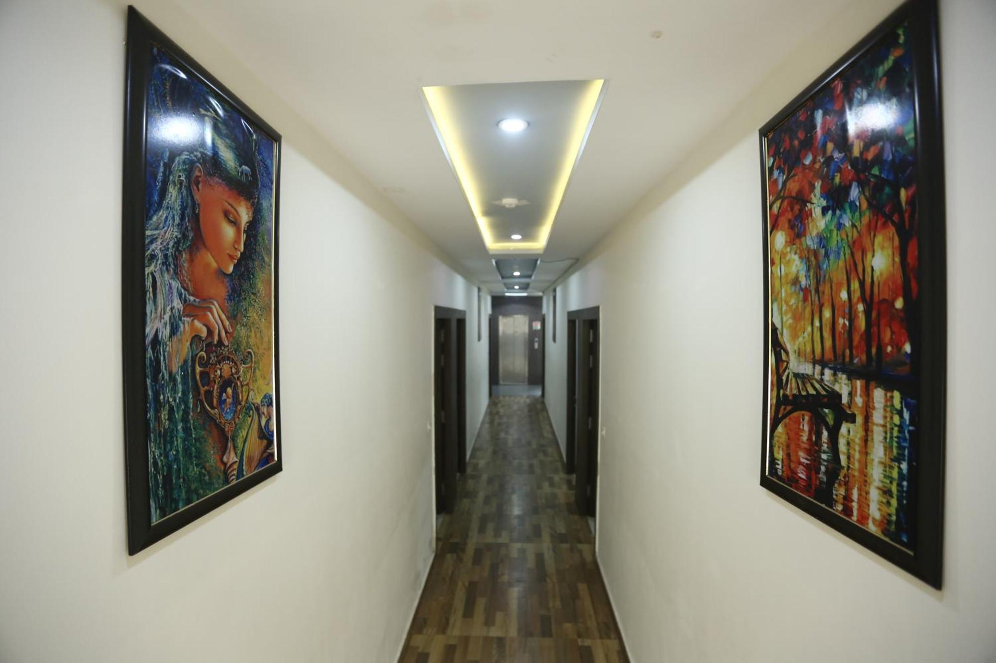 24 Hotel & Resort Agra  Eksteriør bilde